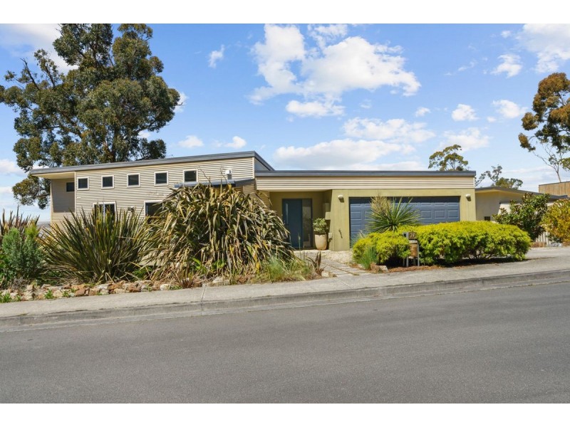 78 Tingira Road, Blackmans Bay TAS 7052