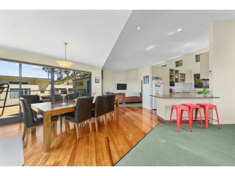 78 Tingira Road, Blackmans Bay TAS 7052