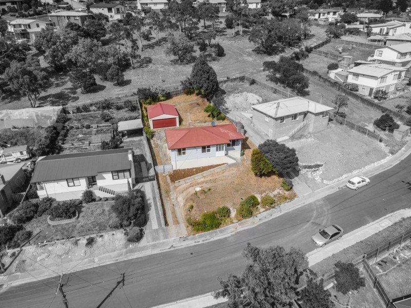 13 Bradfield Street, Claremont TAS 7011