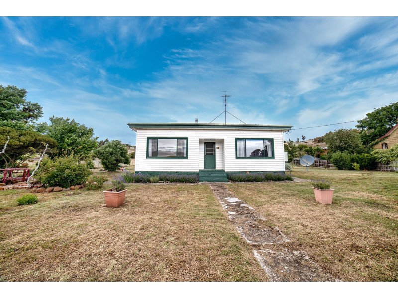 37 Franklin Place, Hamilton TAS 7140