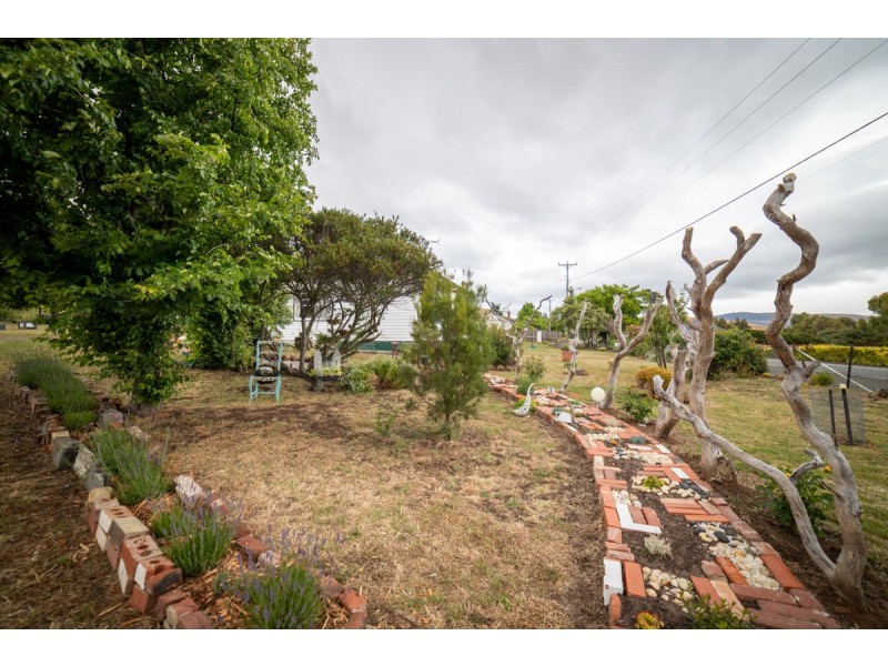 37 Franklin Place, Hamilton TAS 7140