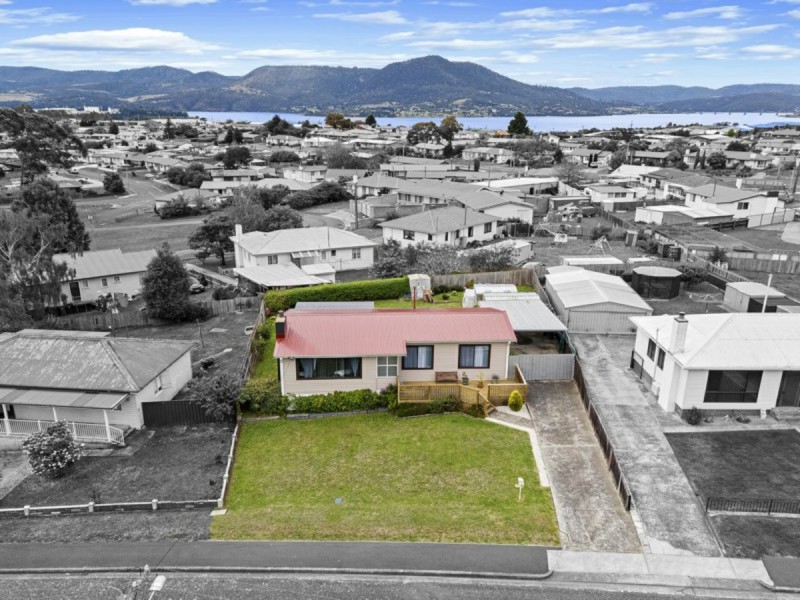 9 Biara Street, Chigwell TAS 7011