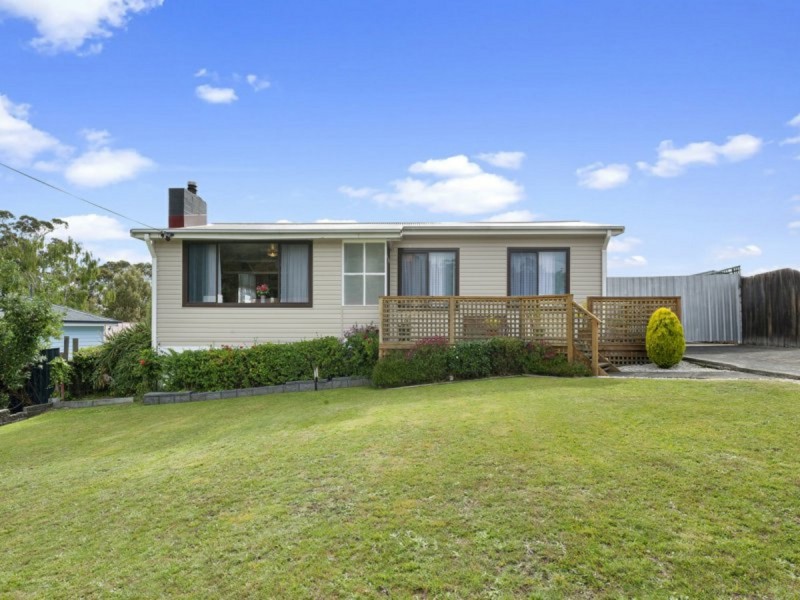 9 Biara Street, Chigwell TAS 7011