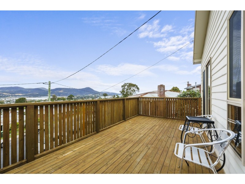 7 Bradfield Street, Claremont TAS 7011