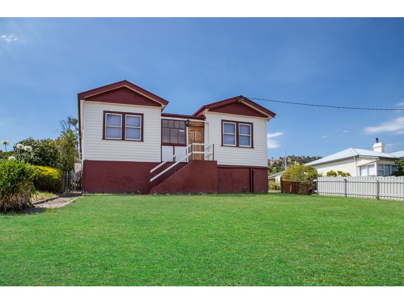 32 Lachlan Road, New Norfolk TAS 7140