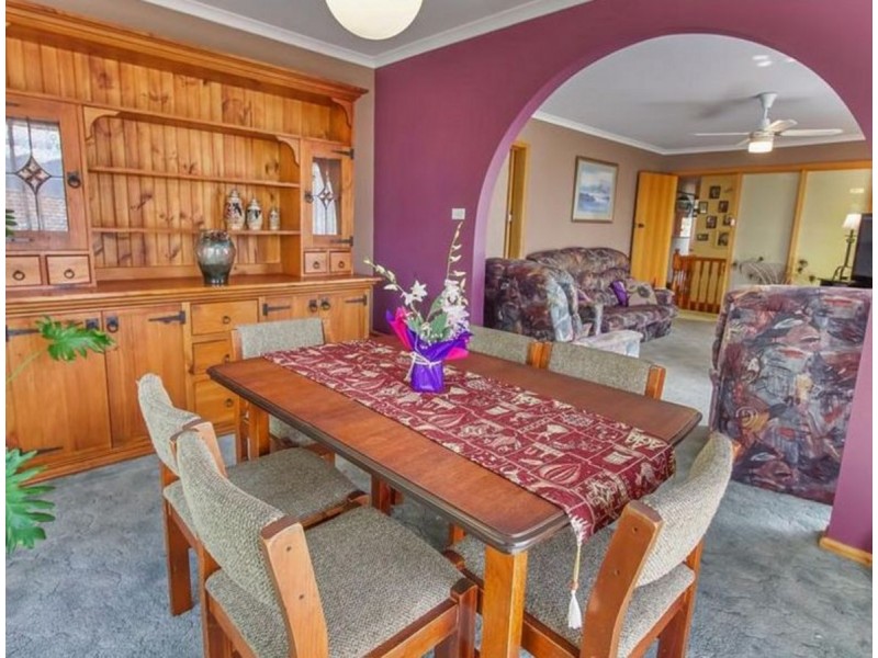 8 Cheviot Road, West Moonah TAS 7009