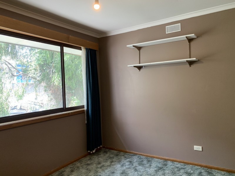 8 Cheviot Road, West Moonah TAS 7009