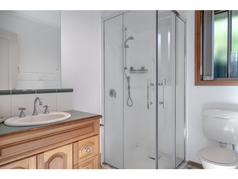1A Nubeena Street, Lindisfarne TAS 7015