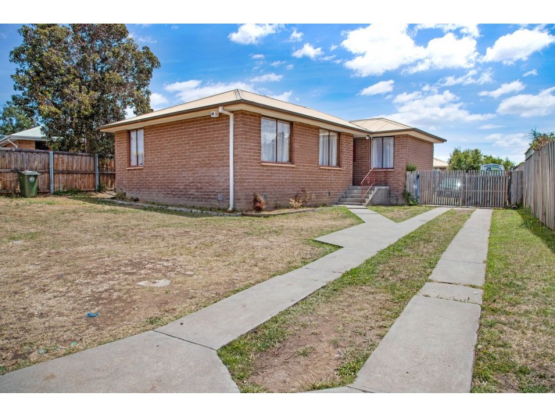 1 Guilford Crescent, Gagebrook TAS 7030