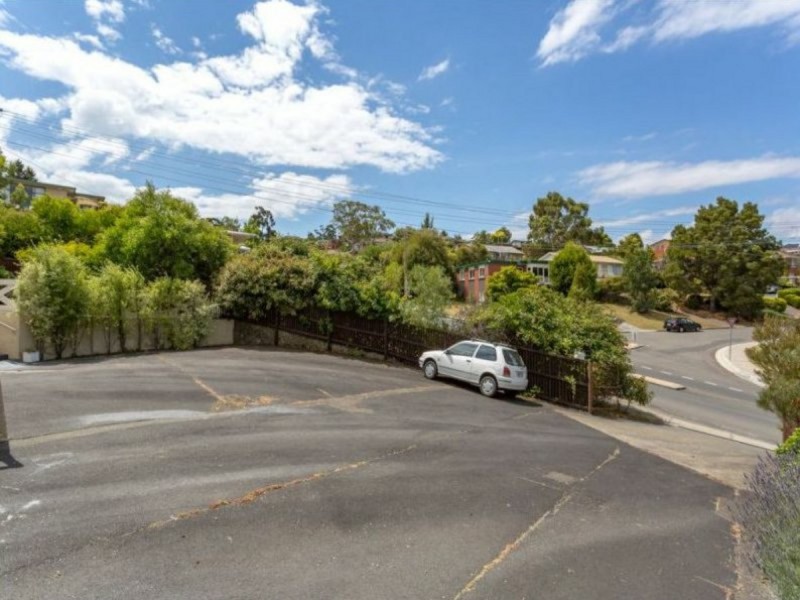 20a Girrabong Road, Lenah Valley TAS 7008