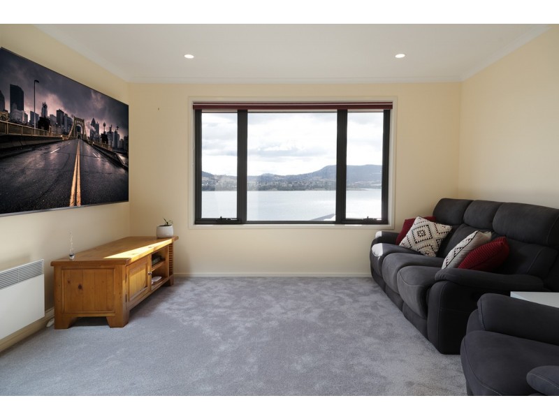 8 Pontos Court, Granton TAS 7030