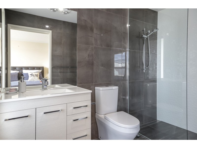 8 Pontos Court, Granton TAS 7030