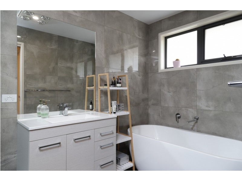 8 Pontos Court, Granton TAS 7030