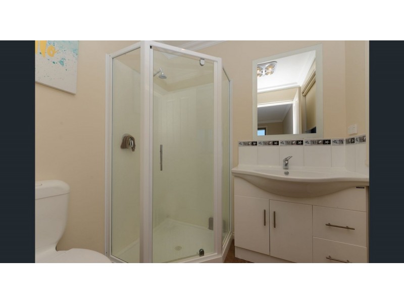 2/21 Alice Place, Brighton TAS 7030