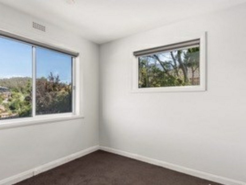 1/14 Alcides Avenues, Lenah Valley TAS 7008