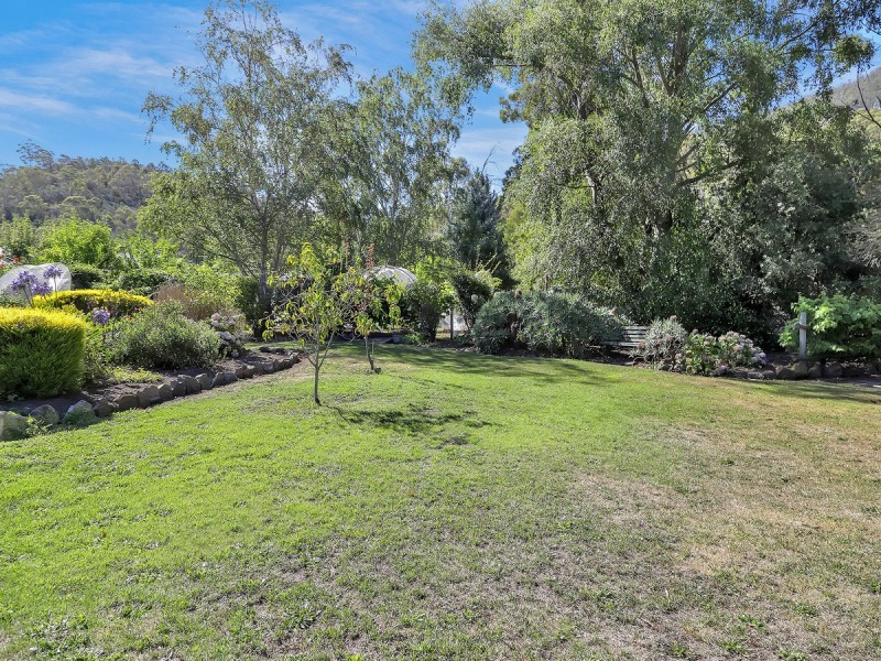 11 Seventh Avenue, New Norfolk TAS 7140