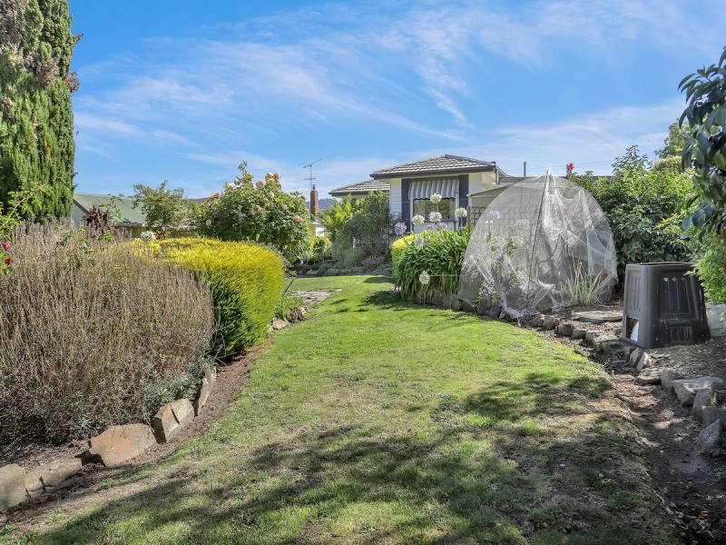 11 Seventh Avenue, New Norfolk TAS 7140