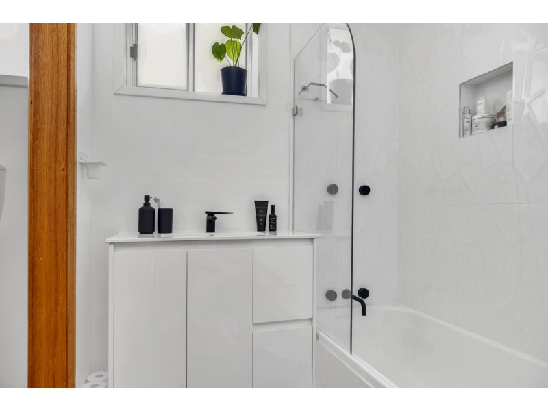 12 Landers Circle, Rokeby TAS 7019