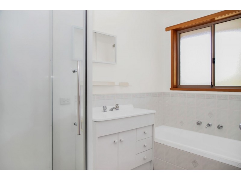 9 Wandanea Place, Margate TAS 7054