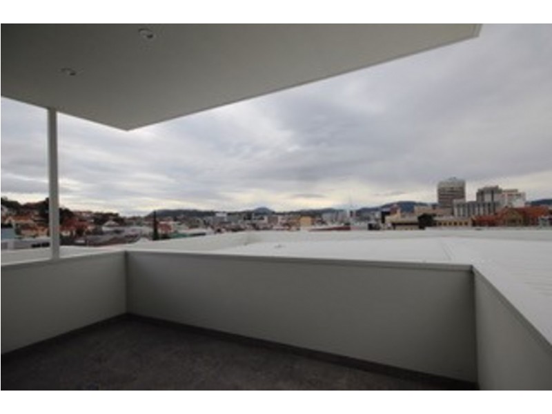 24/212 Collins Street, Hobart TAS 7000