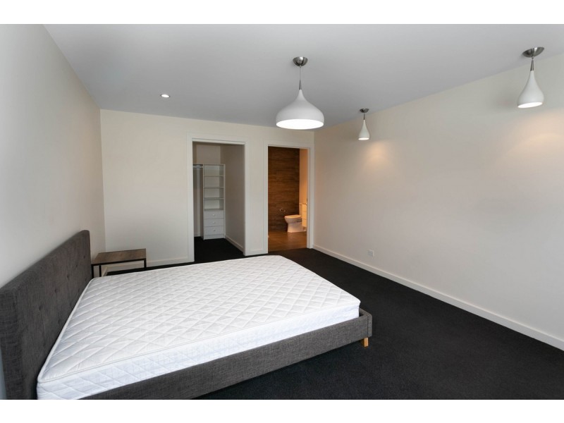 24/212 Collins Street, Hobart TAS 7000