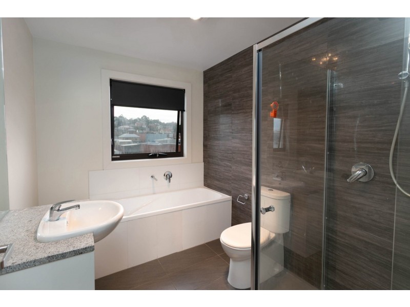 24/212 Collins Street, Hobart TAS 7000