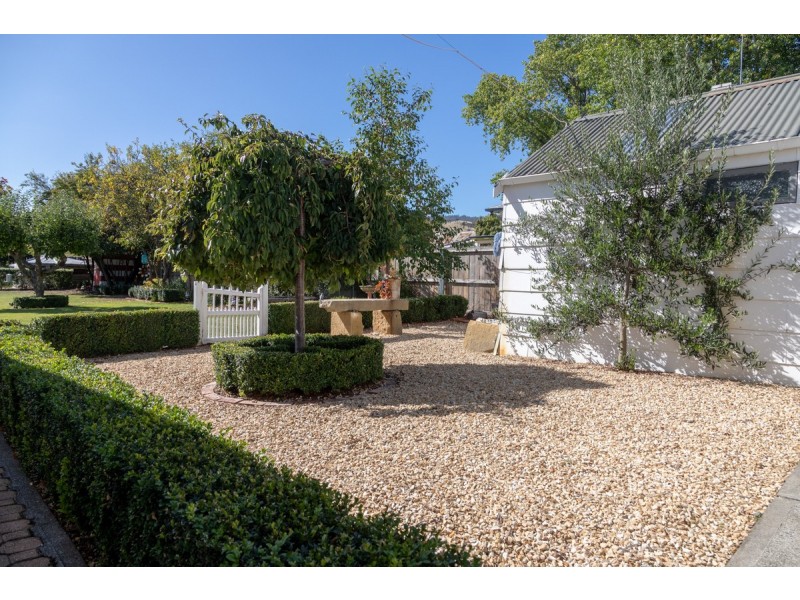 86 Main Street, Kempton TAS 7030