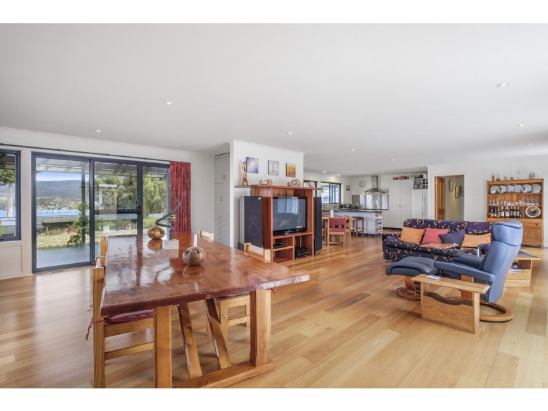 5 Jessica Court, Howden TAS 7054