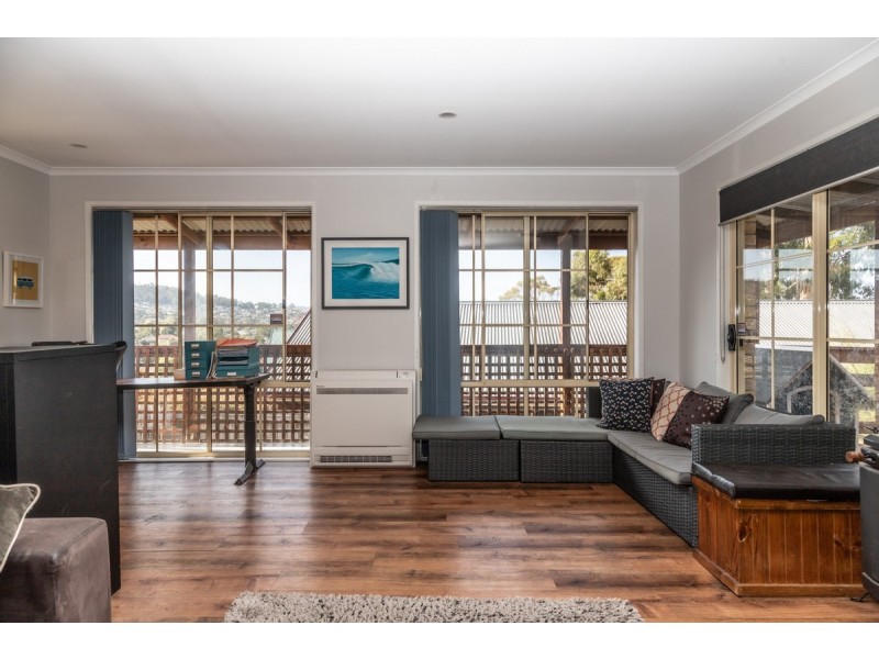 7 Sandra Drive, Blackmans Bay TAS 7052
