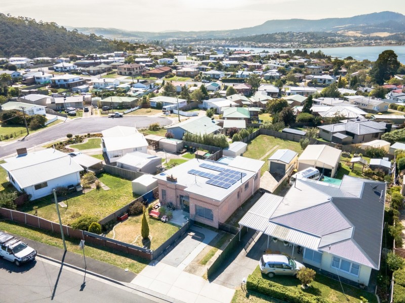 24 Leighland Road, Claremont TAS 7011