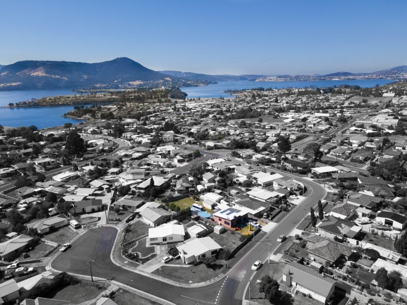24 Leighland Road, Claremont TAS 7011