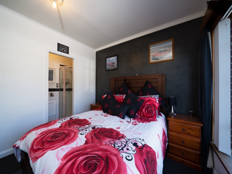 24 Leighland Road, Claremont TAS 7011