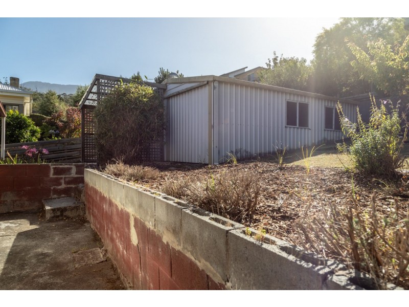 12 Syme Street, South Hobart TAS 7004