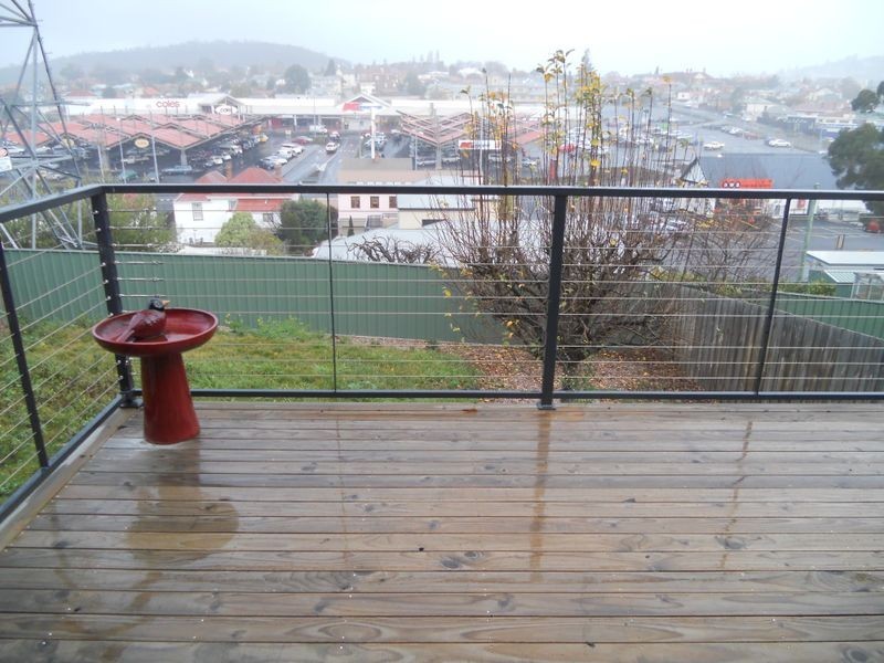 3/207 Newtown Road, New Town TAS 7008