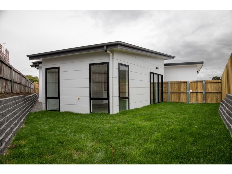 2/199 Bligh Street, Warrane TAS 7018