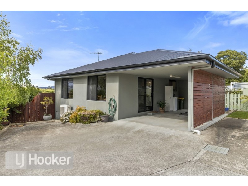 2/8 Taranaki Place, Snug TAS 7054