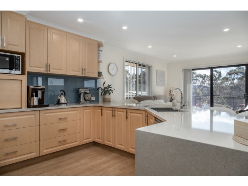 27 Hillview Drive, Margate TAS 7054