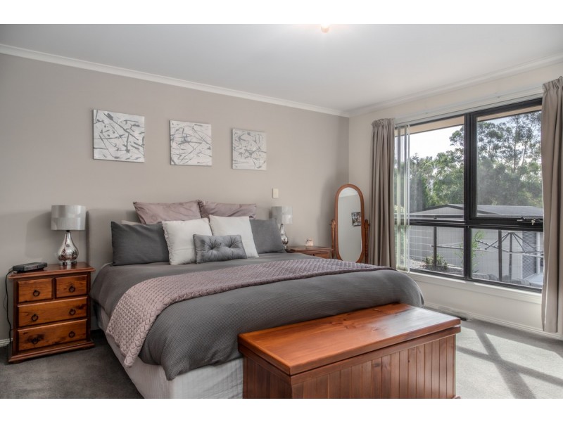 27 Hillview Drive, Margate TAS 7054
