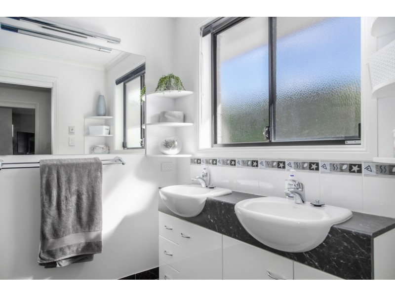 27 Hillview Drive, Margate TAS 7054