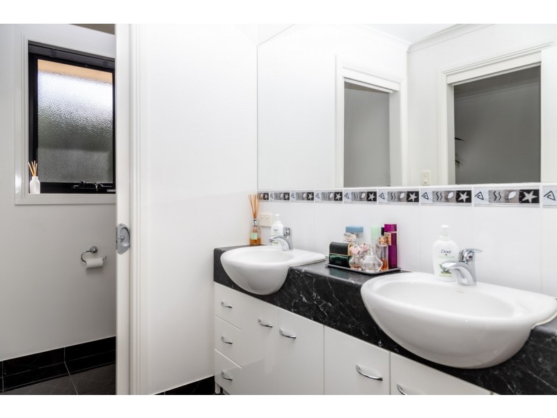 27 Hillview Drive, Margate TAS 7054