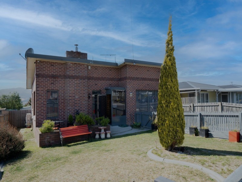 24 Leighland Road, Claremont TAS 7011