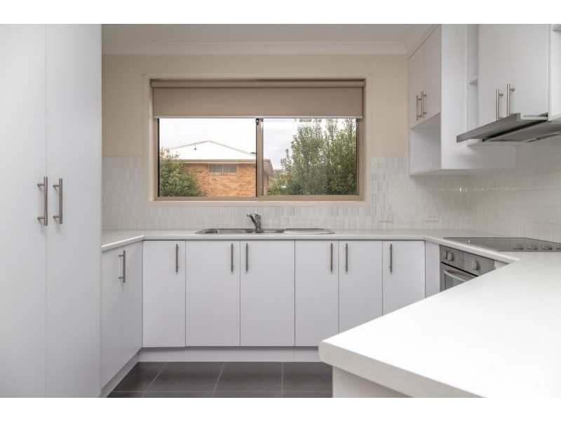 2/42 Branscombe Road, Claremont TAS 7011