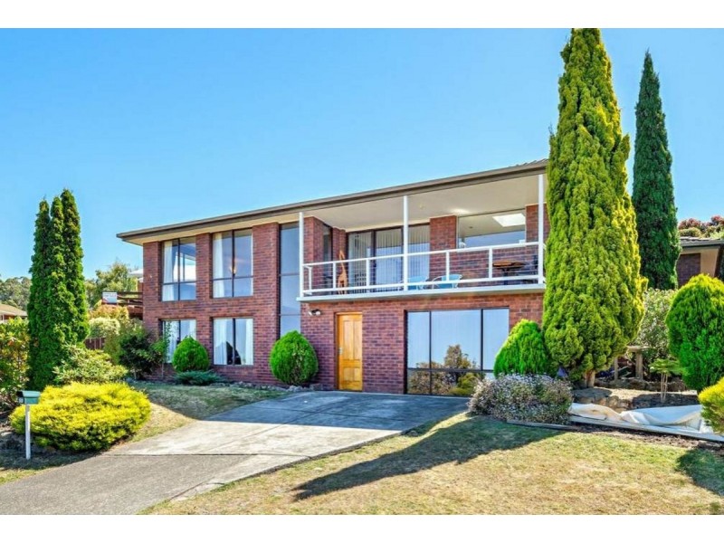 45 Tingira Road, Blackmans Bay TAS 7052