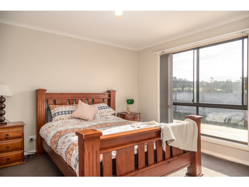 8 Dickson Street, Electrona TAS 7054