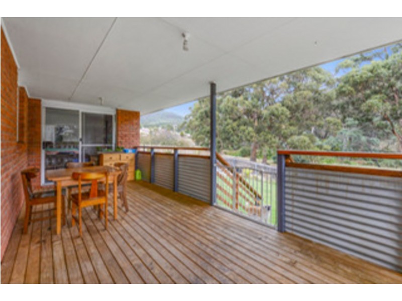 18 Arunta Crescent, Chigwell TAS 7011