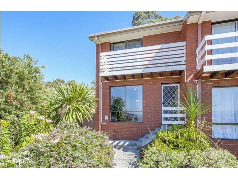 1/14 Opal Drive, Blackmans Bay TAS 7052