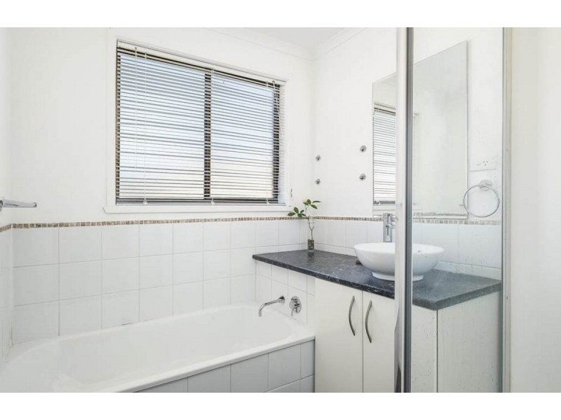 1/14 Opal Drive, Blackmans Bay TAS 7052