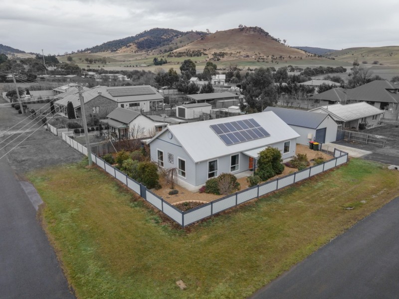 13 Sophia Street, Kempton TAS 7030