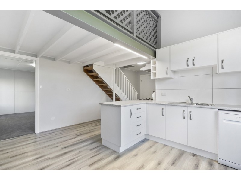 27 Saddle Road, Kettering TAS 7155
