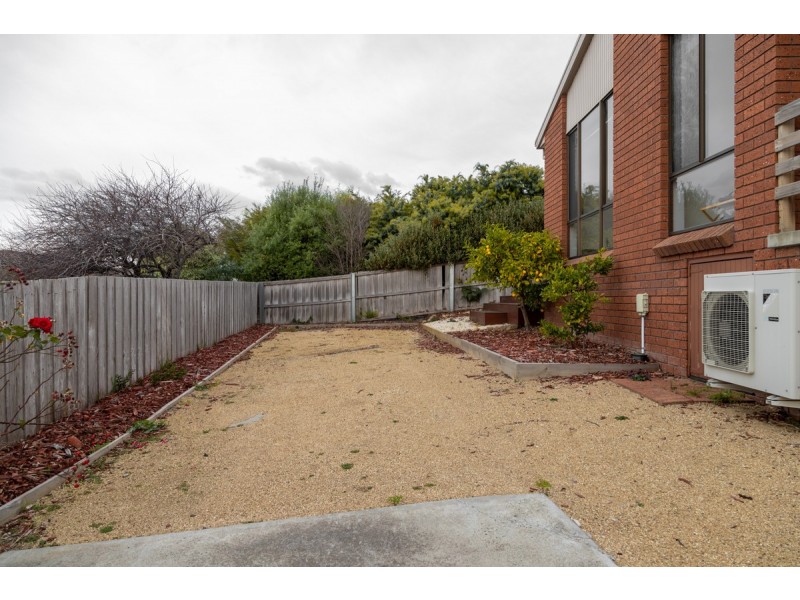 2/4 The Summit, Blackmans Bay TAS 7052